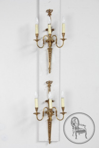 картинка Антикварные настенные светильники (2 шт.) салоне старинных вещей "Шебби" являющийся официальным дистрибьютором в России и Беларуси