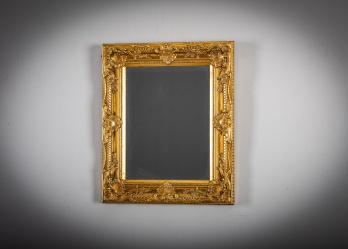 Старинное зеркало в золоченой раме код. RM4165847