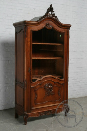 Антикварная витрина код. BE6701