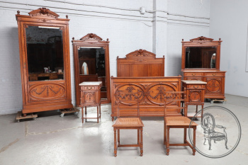 Антикварный спальный гарнитур код. BE38044