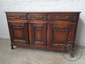 Антикварный дубовый комод с витиеватой резьбой код. BE4097593