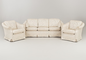 картинка Старинный комплект для гостиной салоне старинных вещей "Шебби" являющийся официальным дистрибьютором в России и Беларуси