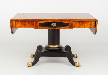 Антикварный столик код. RM44322