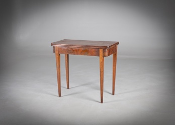 Антикварный раскладной столик из красного дерева код. RM4165760