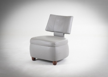 Старинное дизайнерское кресло BoBo фабрики Perida код.&nbsp;RM4165708