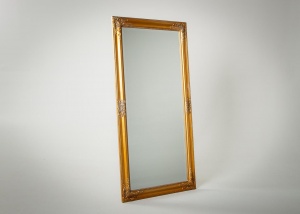 картинка Старинное зеркало с фацетом в деревянной раме салоне старинных вещей "Шебби" являющийся официальным дистрибьютором в России и Беларуси