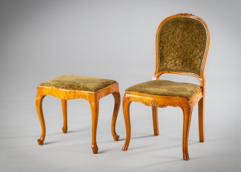 Старинный комплект из бука, стул и пуфик код. RM4162323