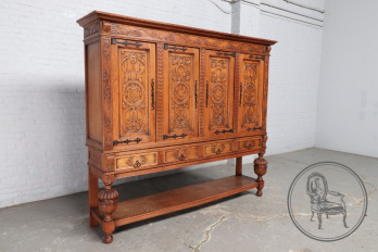 Антикварный шкаф код. BE10705