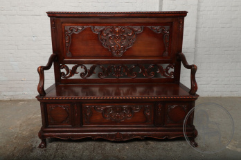 Антикварная скамья с вензельной резьбой код. BE3259553