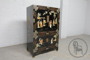 Старинный комод код. BE9791