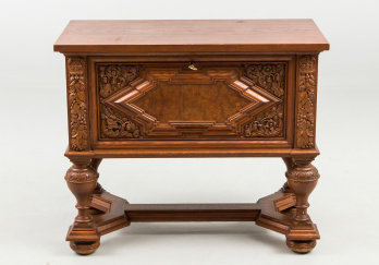 Старинный комод код. RM31224