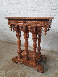 Антикварная ореховая консоль с изящной резьбой код. BE4102422