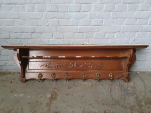 картинка Антикварная вешалка на 6 крючков салоне старинных вещей "Шебби" являющийся официальным дистрибьютором в России и Беларуси