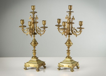 Антикварные латунные канделябры (2 шт.) на львиных лапах код.&nbsp;RM4158787