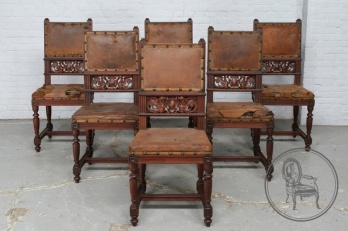 Набор из 6 антикварных стульев со спинками, украшенными резными мифологическими существами код. BE4097727