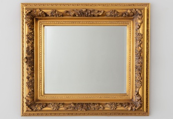 Старинное зеркало с фацетом в резной раме код. RM4101071