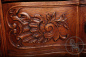 Антикварный дубовый комод с флористической и шахматной резьбой и латунными накладками код. BE4096793 фото 2