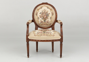 Старинное кресло код. RM63921