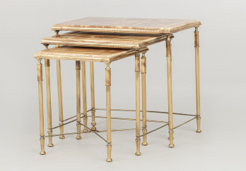 Старинный набор столиков код. RM64076