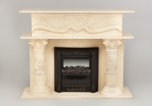 картинка Старинный портал для камина салоне старинных вещей "Шебби" являющийся официальным дистрибьютором в России и Беларуси