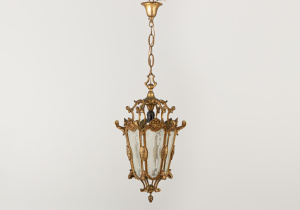 картинка Антикварный потолочный светильник салоне старинных вещей "Шебби" являющийся официальным дистрибьютором в России и Беларуси