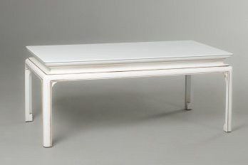 Старинный журнальный столик белого цвета код. RM4101729