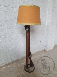 Антикварный торшер в виде ружья код. BE4161627