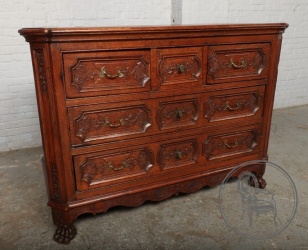 Антикварный дубовый комод конца XIX века код. BE4097159