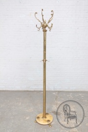 Старинная бронзовая вешалка с отделкой из оникса код. BE4097356