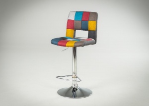 картинка Старинный барный стул на металлической ножке салоне старинных вещей "Шебби" являющийся официальным дистрибьютором в России и Беларуси