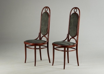 Старинные венские стулья Тонет (2 шт.) с темно-зеленой обивкой спинки и сиденья код. RM4116087