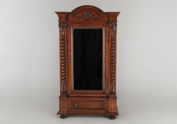 Старинный шкаф код. RM54222