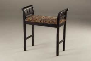 картинка Старинная банкетка из красного дерева салоне старинных вещей "Шебби" являющийся официальным дистрибьютором в России и Беларуси