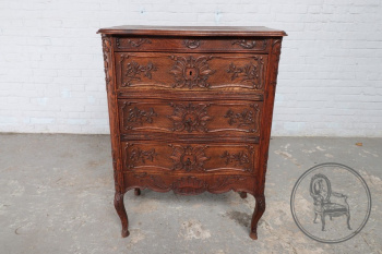 Антикварный комод код. BE35635