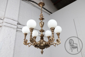 картинка Старинная люстра салоне старинных вещей "Шебби" являющийся официальным дистрибьютором в России и Беларуси