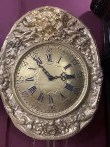 картинка Антикварные настенные часы с маятником и гирями салоне старинных вещей "Шебби" являющийся официальным дистрибьютором в России и Беларуси