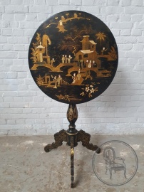 Антикварный приставной столик в ориентальном стиле код. BE4097492