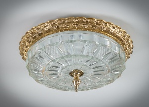 картинка Старинный потолочный светильник из латуни и стекла салоне старинных вещей "Шебби" являющийся официальным дистрибьютором в России и Беларуси