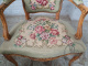 Антикварное кресло из ореха с цветочным гобеленом код. BE107498 фото 2