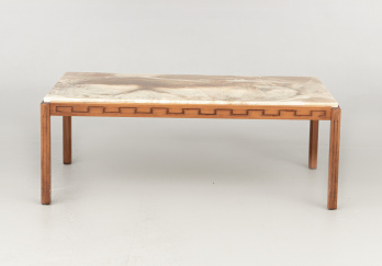 Старинный столик код. RM63240