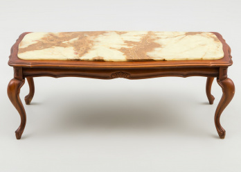 Старинный столик код. RM29490