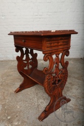 Антикварный столик с выдвижным ящиком код. BE4097615