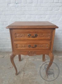 Старинный дубовый резной комод код. BE4146532