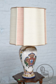 Старинная настольная лампа код. BE19503