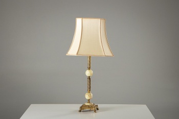 Старинная настольная лампа из латуни с ониксом код. RM4101646