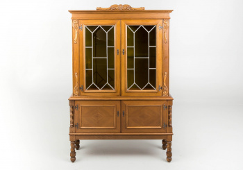 Старинный посудный шкаф код. RM6948