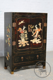 Старинный комод в восточном стиле с ручной сюжетной росписью и инкрустацией код. BE4096772