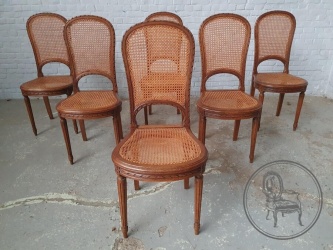 Антикварные дубовые стулья код. BE4097596