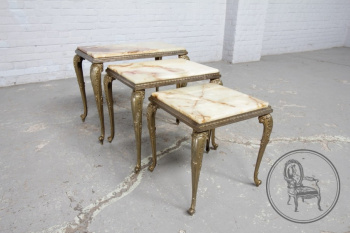 Старинный набор столиков (3 шт.) код. BE5876