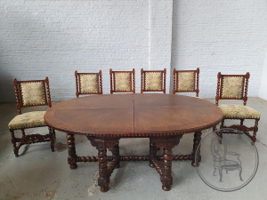 картинка Антикварный комплект для столовой в стиле Тюдор из дуба салоне старинных вещей "Шебби" являющийся официальным дистрибьютором в России и Беларуси